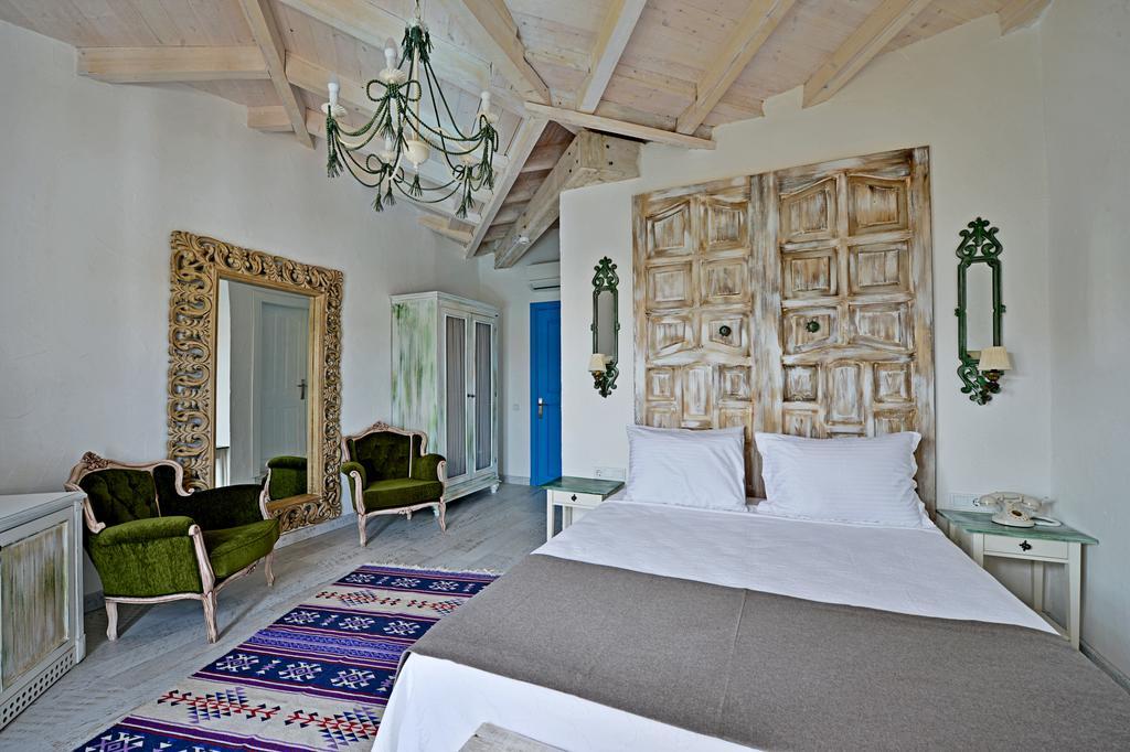 Bay C Hotel Алакати Екстериор снимка