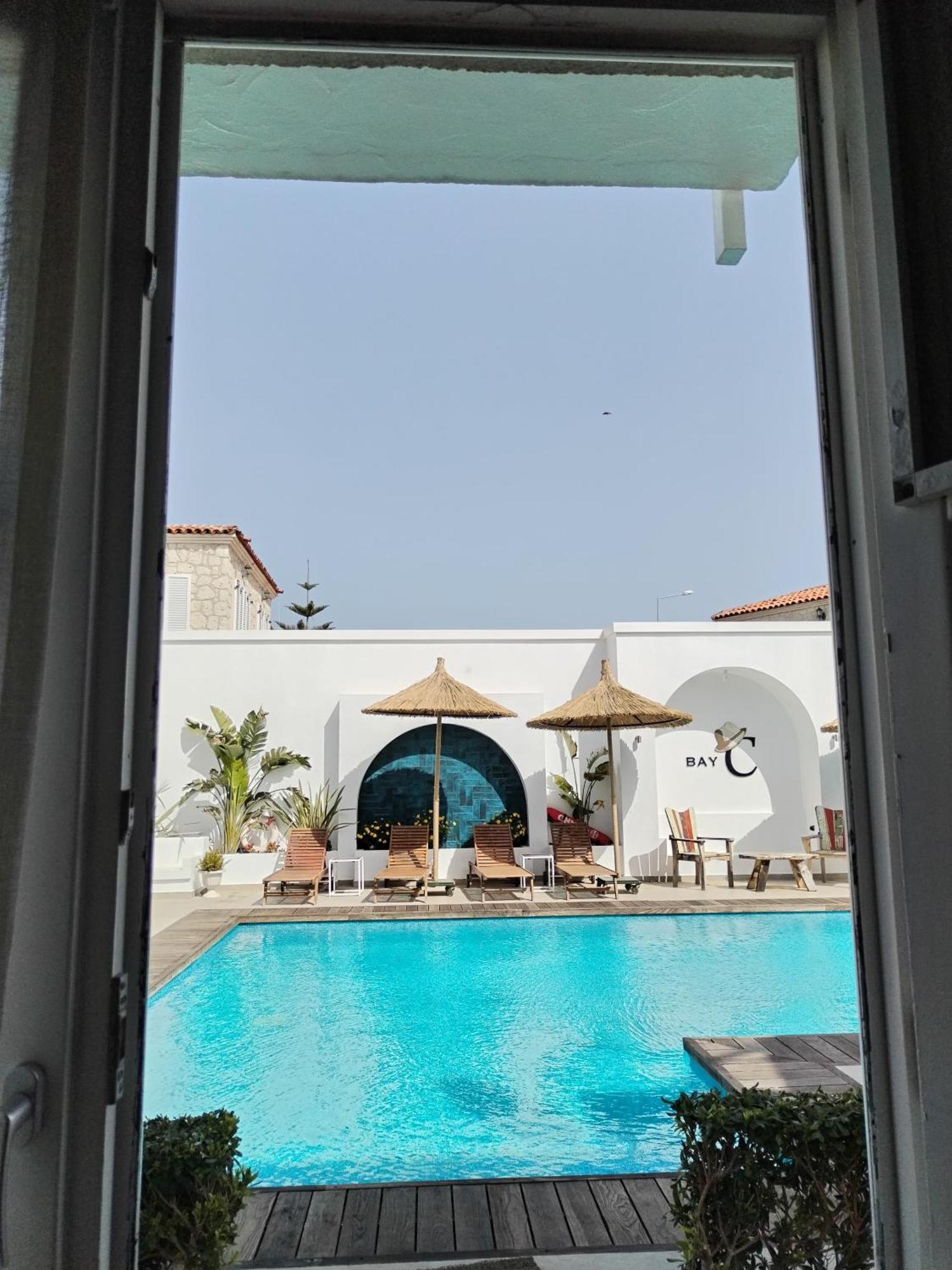 Bay C Hotel Алакати Екстериор снимка