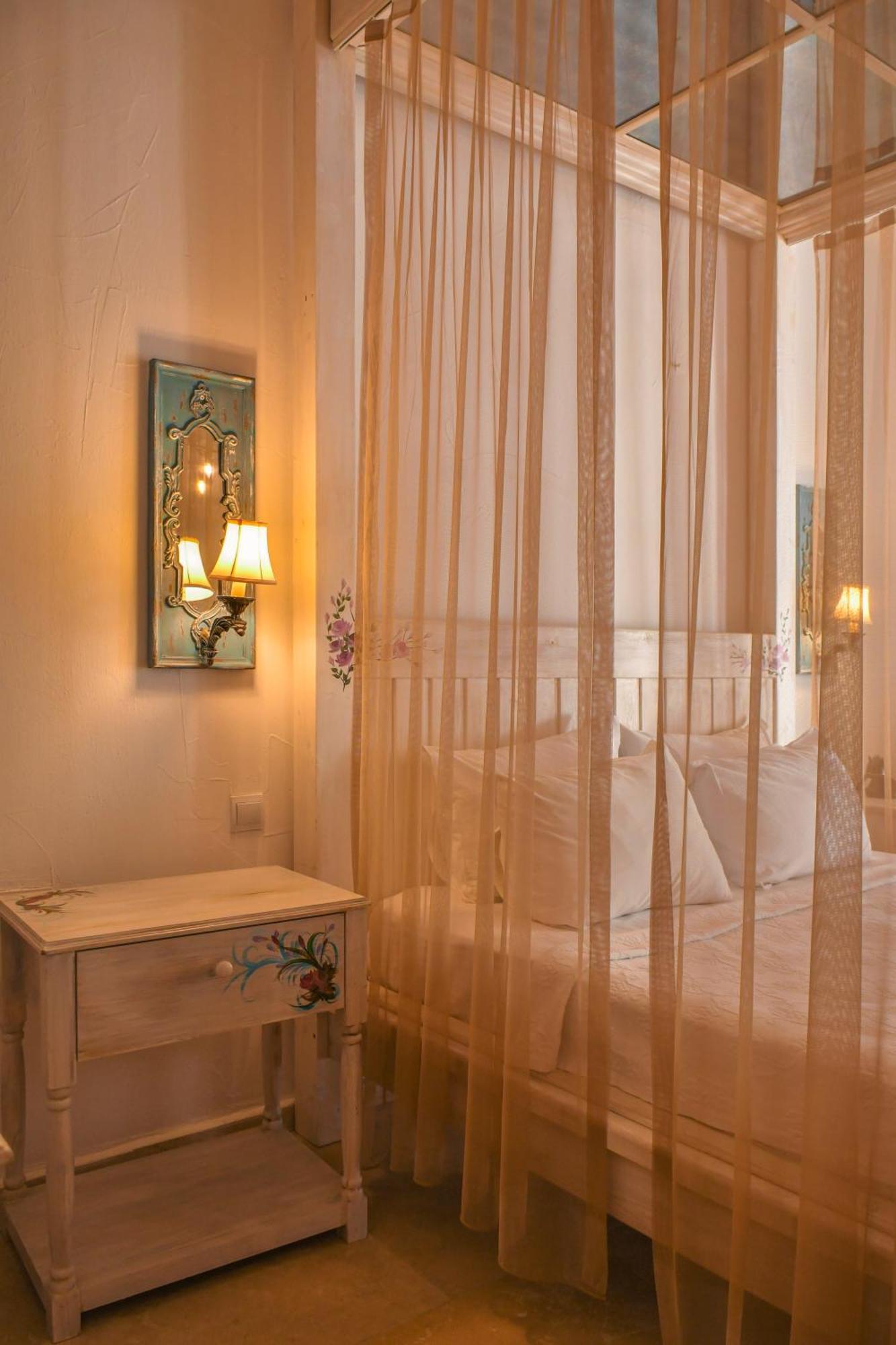 Bay C Hotel Алакати Екстериор снимка