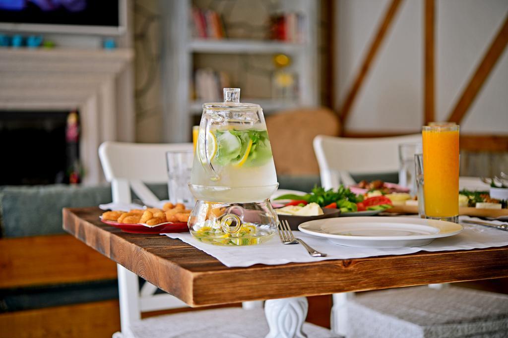 Bay C Hotel Алакати Екстериор снимка